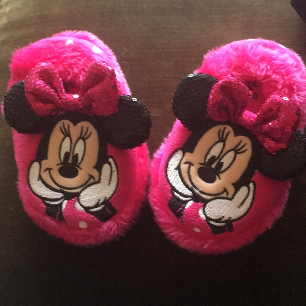 Minnie Mouse slippers toddler size 5-6
